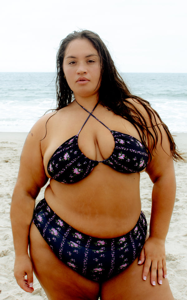 Lover Bottom in Midnight bloom